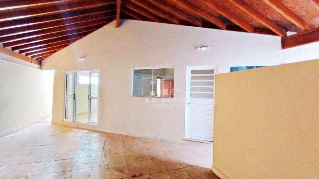 Casa à venda com 2 quartos, 109m² - Foto 3