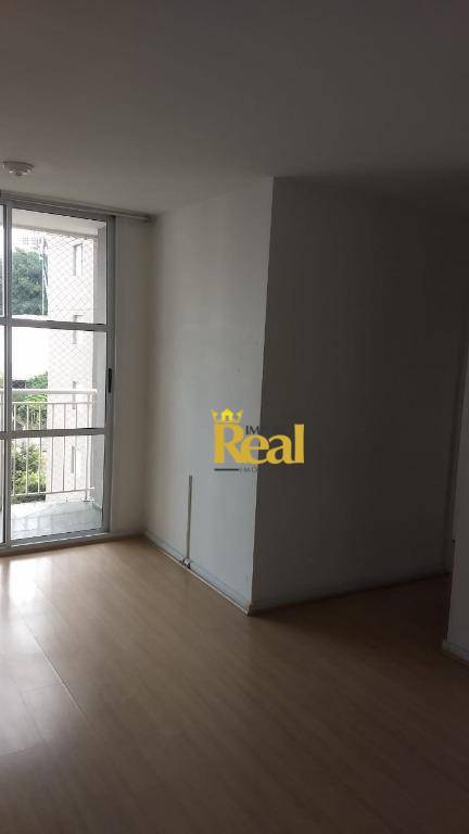 Apartamento à venda com 3 quartos, 60m² - Foto 2