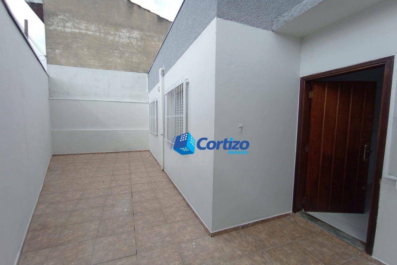 Casa para alugar com 3 quartos, 200M2 - Foto 12