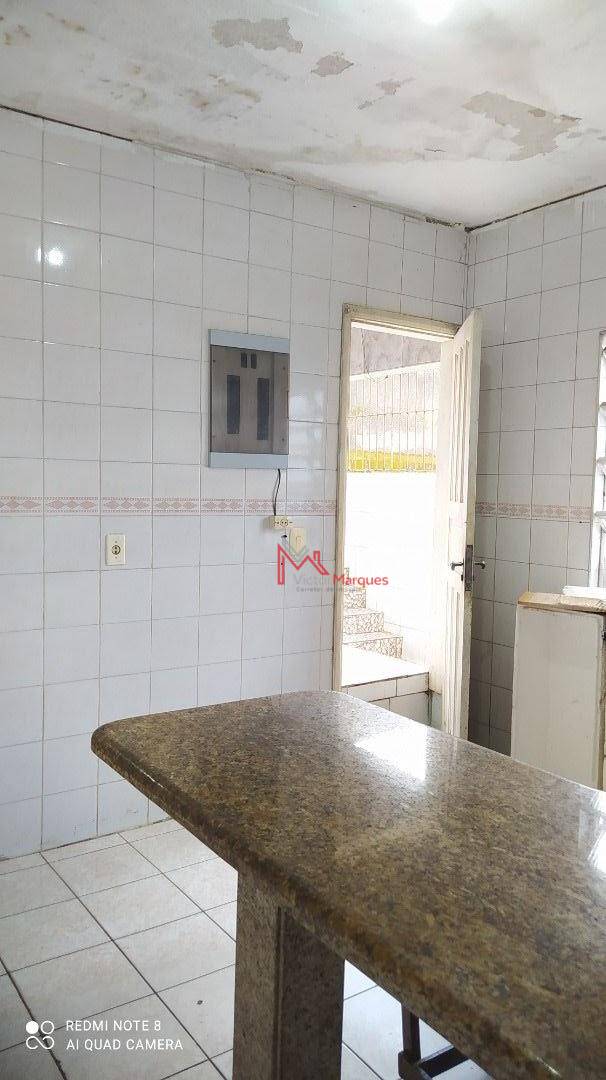 Casa à venda com 3 quartos, 180m² - Foto 16