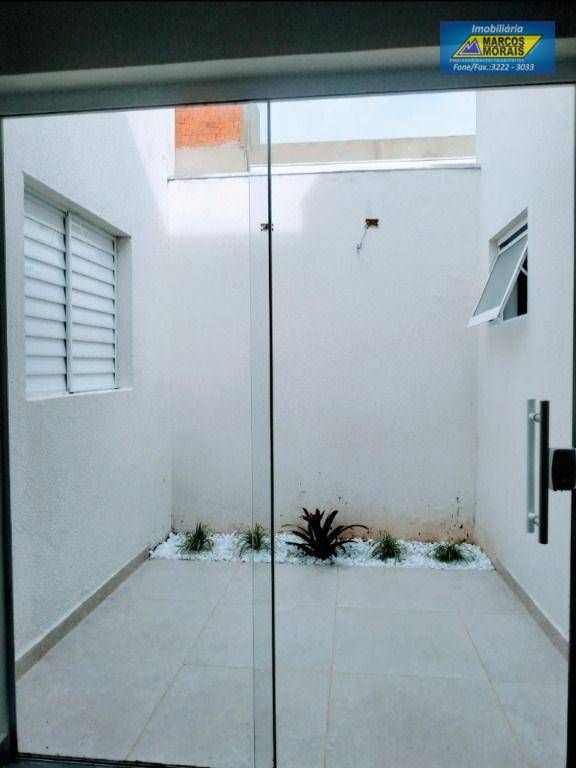 Casa de Condomínio à venda com 3 quartos, 95m² - Foto 3