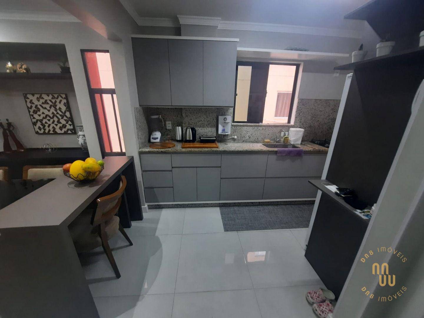 Apartamento à venda com 3 quartos, 102m² - Foto 3