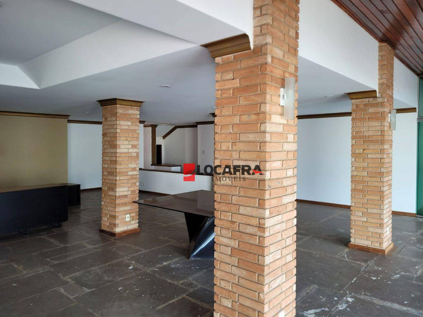 Casa à venda com 3 quartos, 700m² - Foto 7