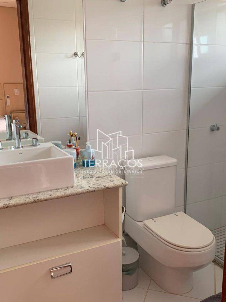 Casa de Condomínio à venda com 4 quartos, 600m² - Foto 17