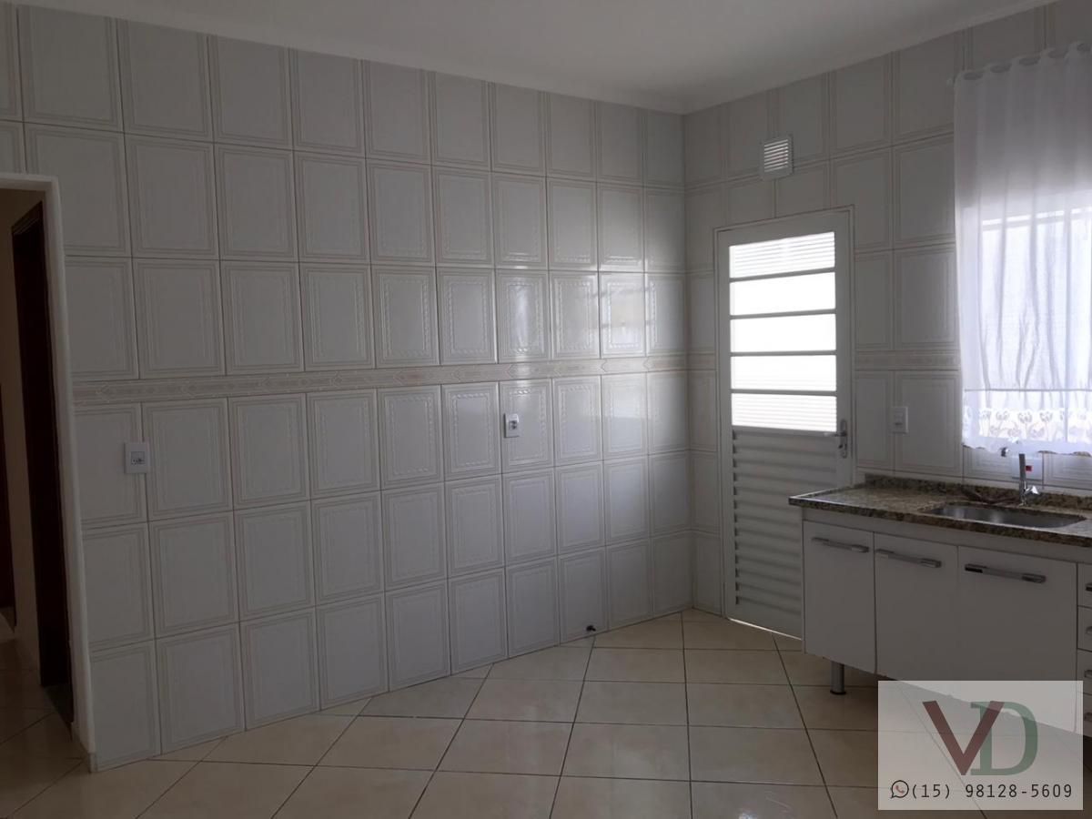 Casa para alugar com 2 quartos, 150m² - Foto 5