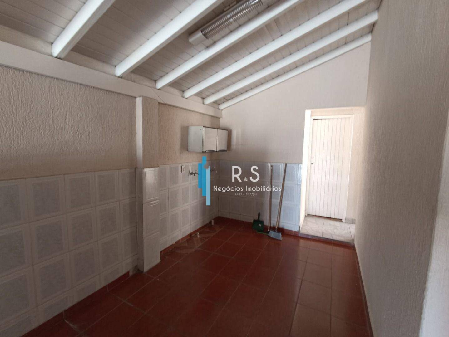 Casa à venda com 5 quartos, 128m² - Foto 17