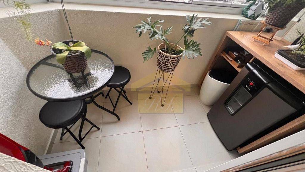 Apartamento à venda com 2 quartos, 63m² - Foto 6