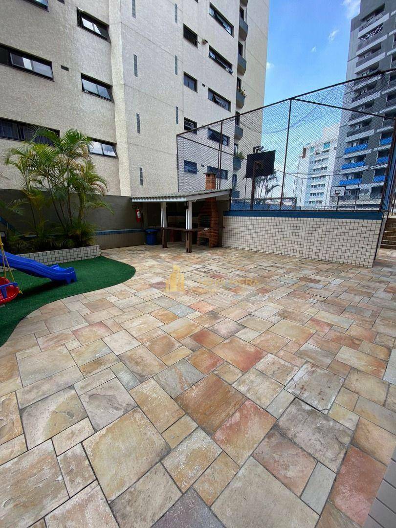 Apartamento para alugar com 2 quartos, 75m² - Foto 30