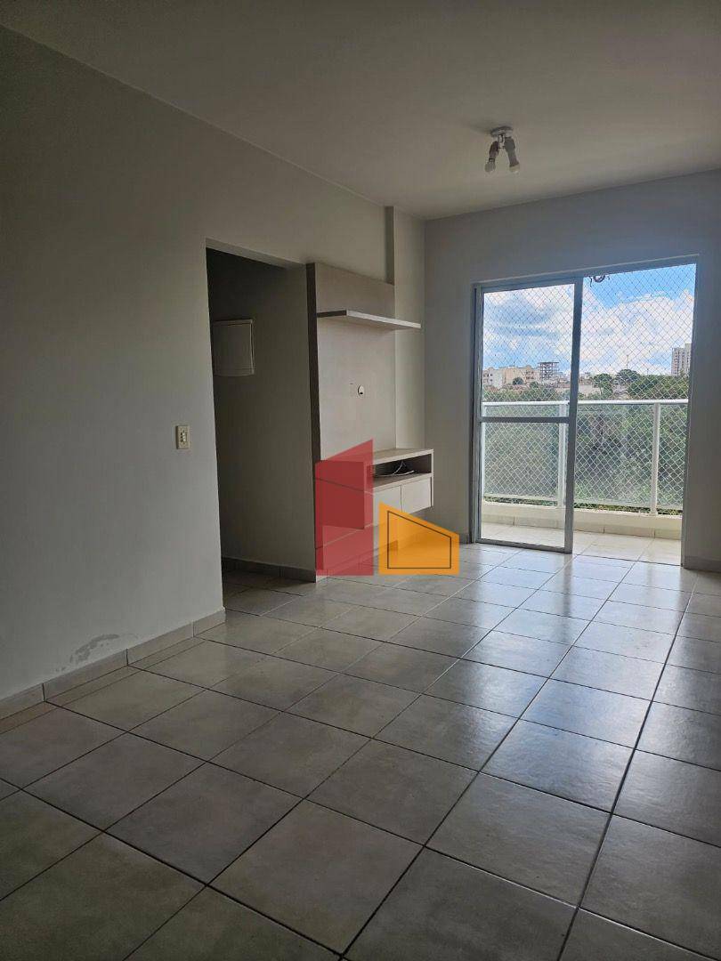 Apartamento à venda com 3 quartos, 78m² - Foto 1