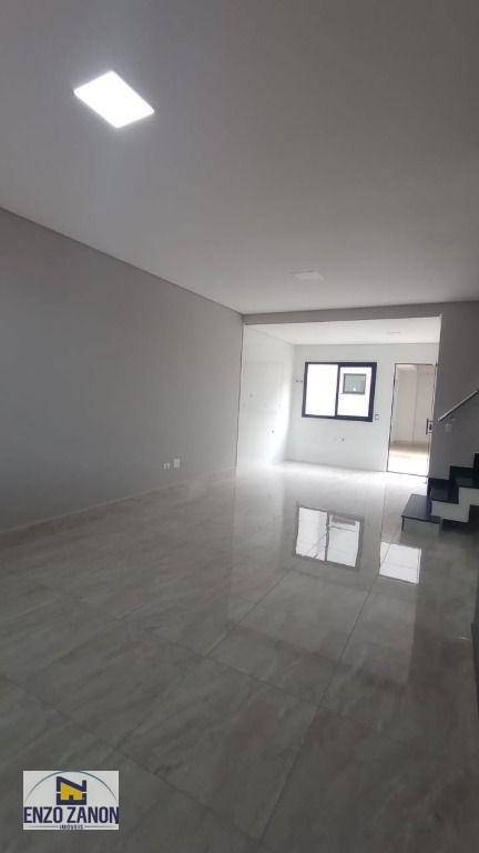 Sobrado à venda com 3 quartos, 170m² - Foto 2