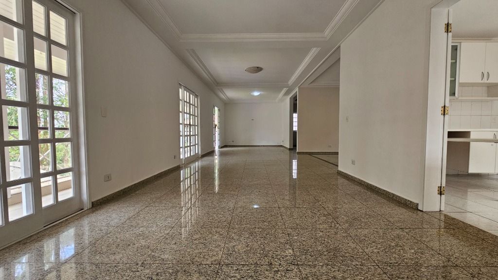 Casa de Condomínio para alugar com 6 quartos, 450m² - Foto 11