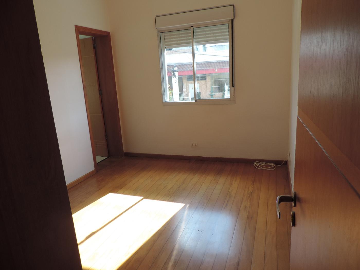 Casa para alugar com 3 quartos, 230m² - Foto 11