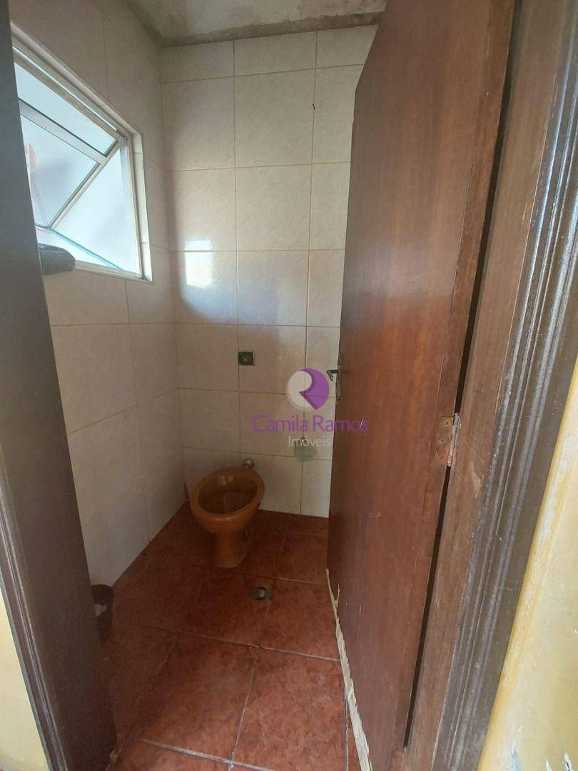 Casa à venda com 4 quartos, 210m² - Foto 5