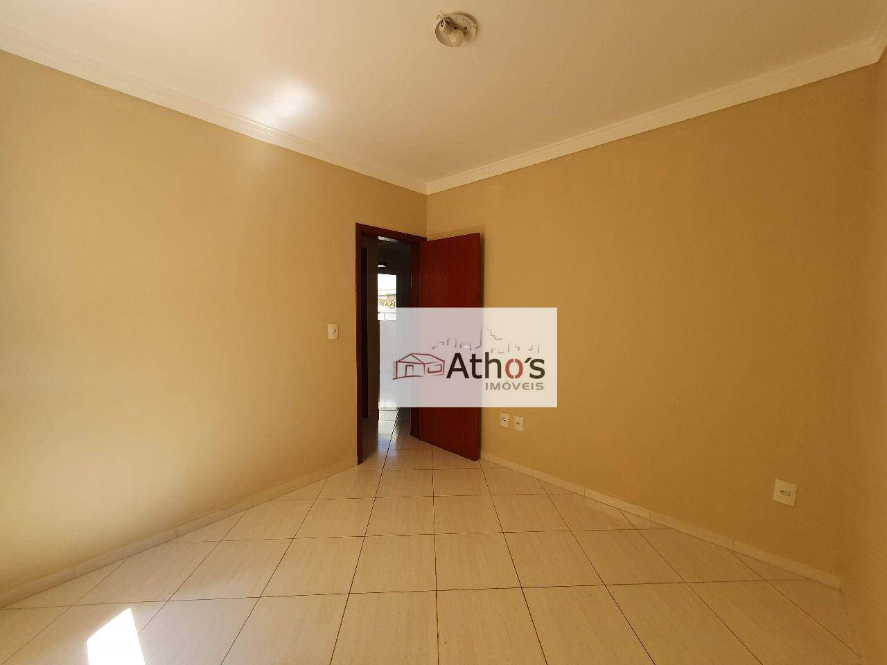 Apartamento à venda com 2 quartos, 60m² - Foto 1