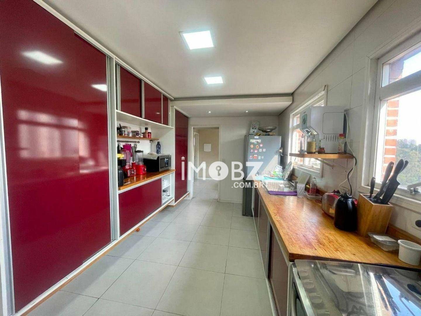 Apartamento à venda com 4 quartos, 230m² - Foto 25