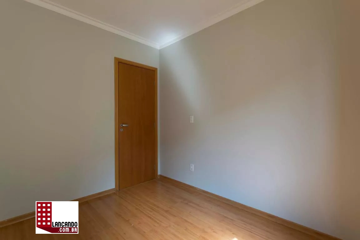 Apartamento à venda com 3 quartos, 96m² - Foto 2