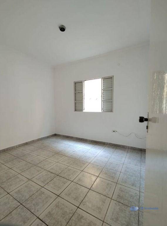 Casa à venda e aluguel com 4 quartos, 220m² - Foto 18