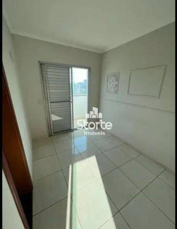 Apartamento à venda com 2 quartos, 64m² - Foto 6