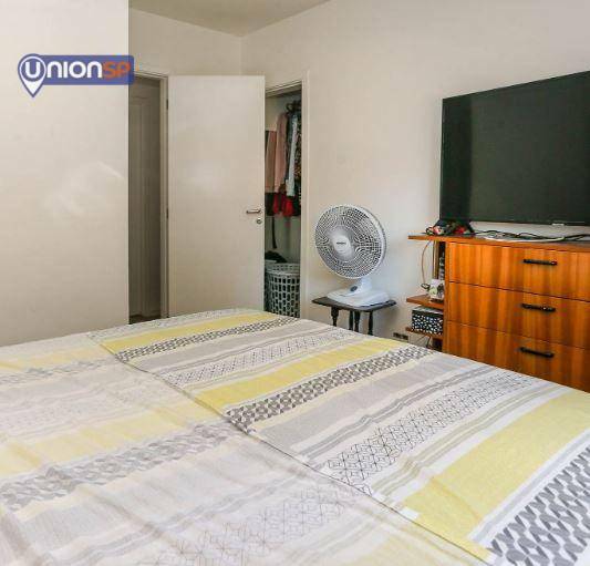 Apartamento à venda com 2 quartos, 70m² - Foto 3