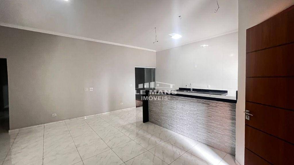 Casa, 3 quartos, 108 m² - Foto 1