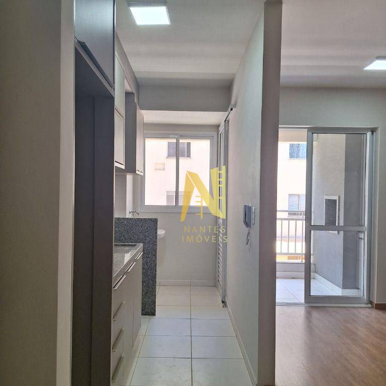 Apartamento à venda com 3 quartos, 65m² - Foto 6