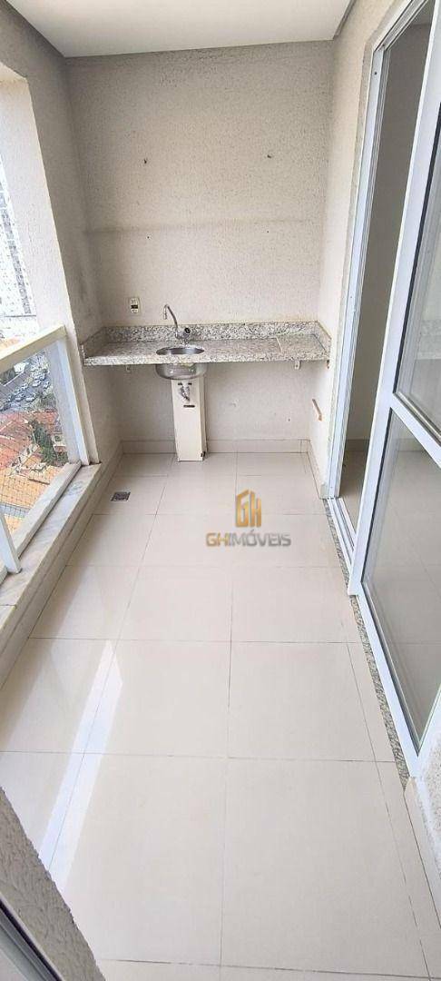 Apartamento à venda com 2 quartos, 65m² - Foto 4