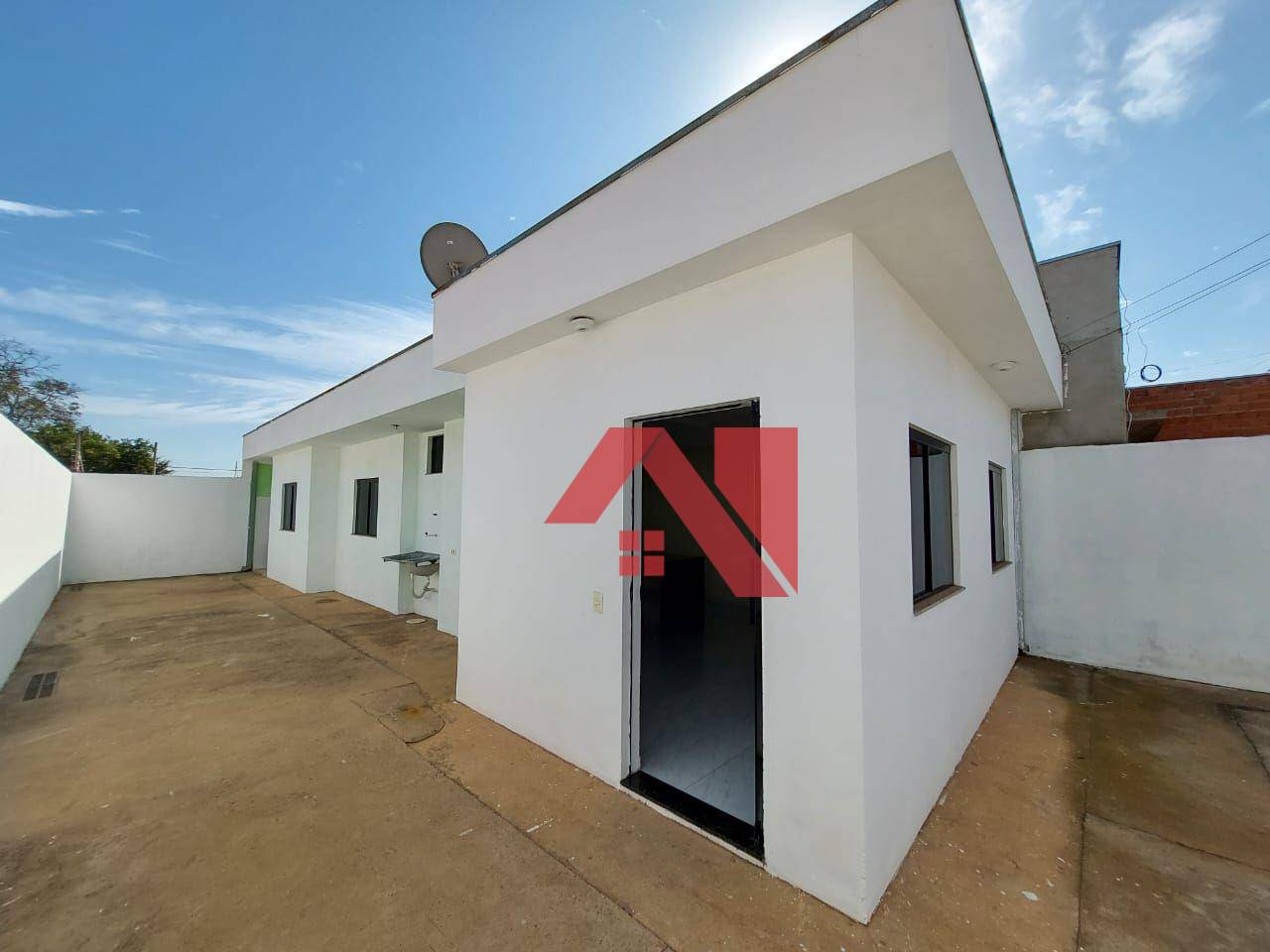 Casa à venda com 2 quartos, 75m² - Foto 13