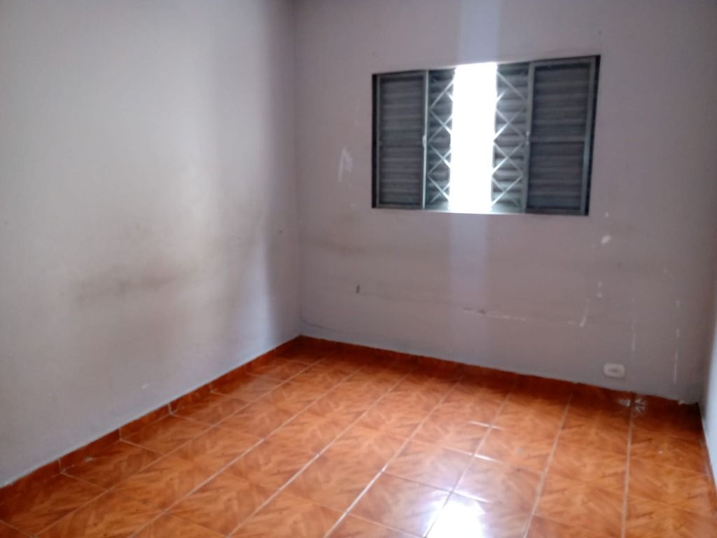 Casa para alugar com 1 quarto, 45m² - Foto 8