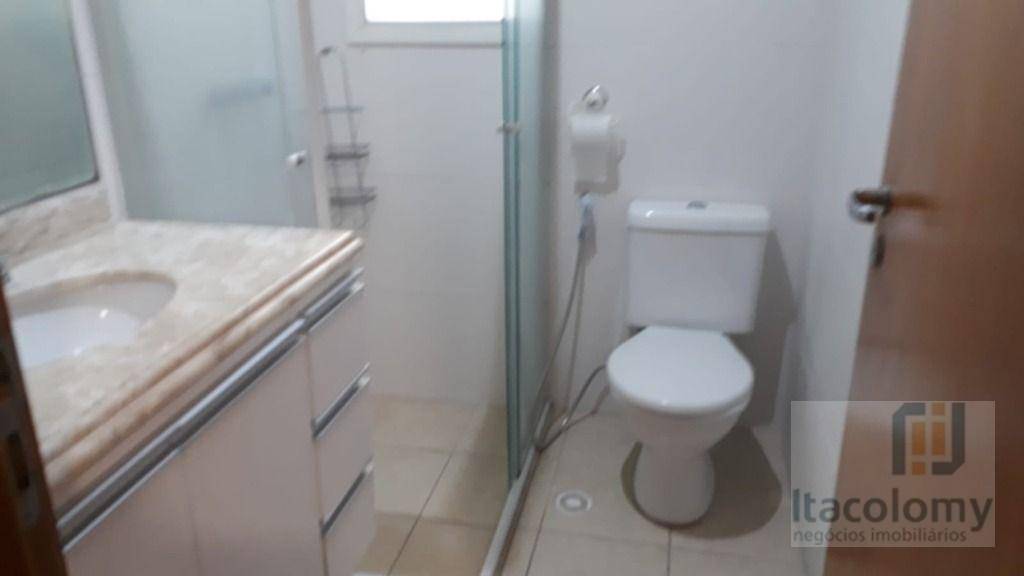 Apartamento para alugar com 2 quartos, 101m² - Foto 21