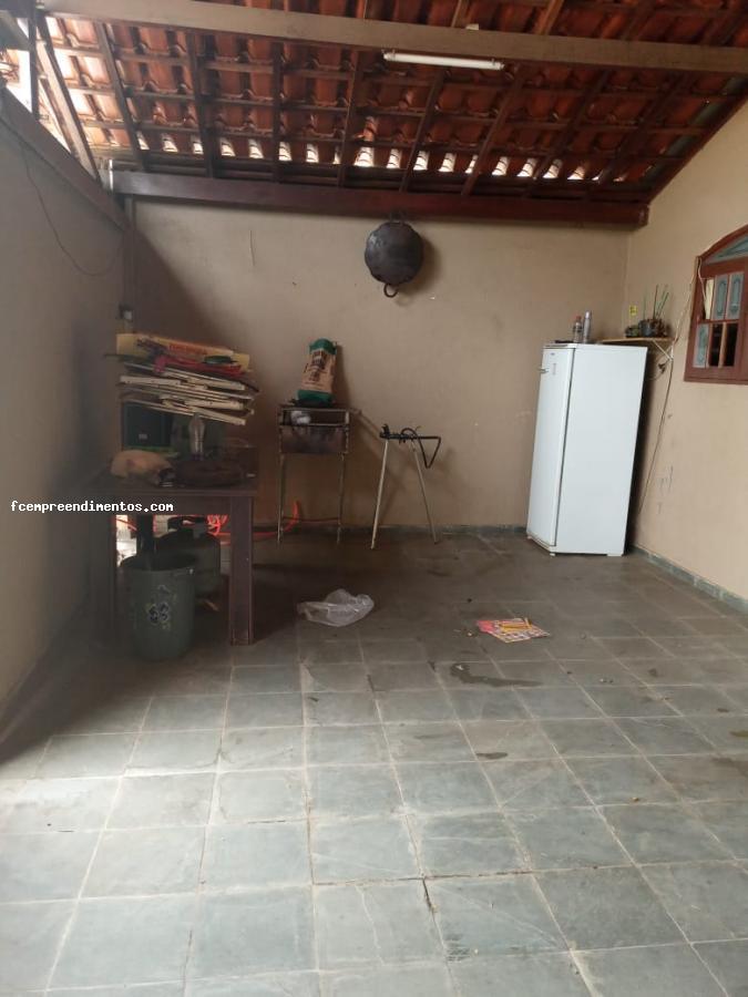 Casa à venda com 2 quartos, 150m² - Foto 7