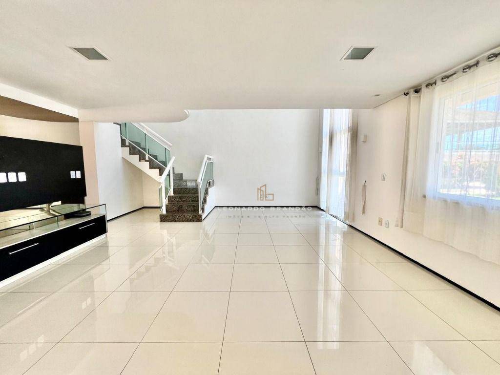 Casa de Condomínio à venda com 4 quartos, 165m² - Foto 4