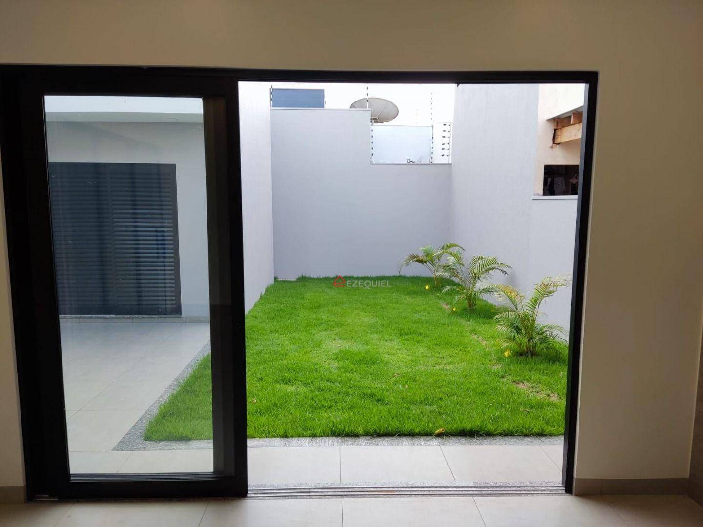 Casa à venda com 3 quartos, 140m² - Foto 4