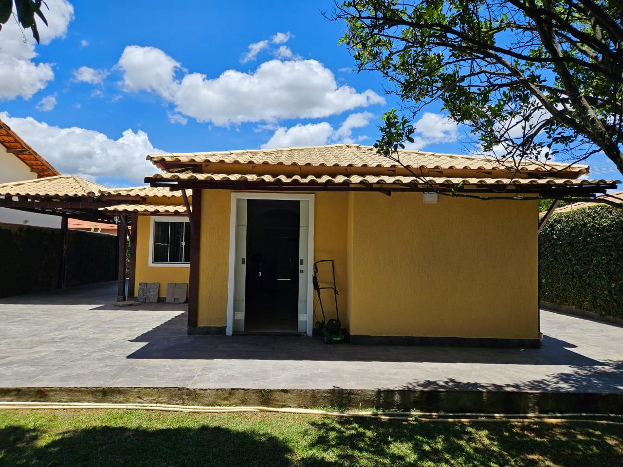 Casa à venda com 2 quartos, 250m² - Foto 1