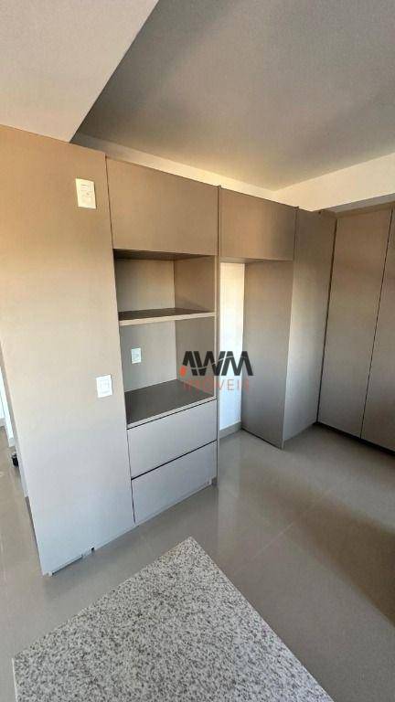 Apartamento para alugar com 3 quartos, 110m² - Foto 7