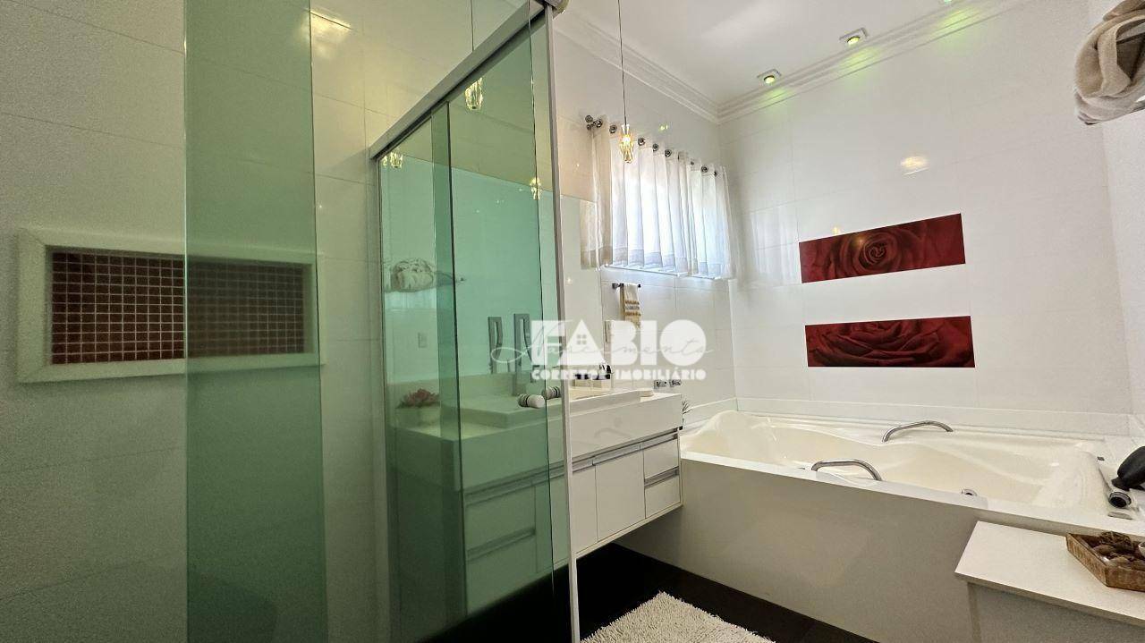 Casa de Condomínio à venda com 4 quartos, 310m² - Foto 15