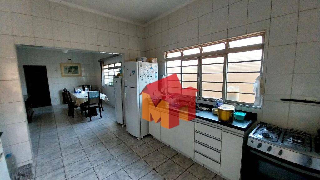 Casa à venda com 3 quartos, 197m² - Foto 72