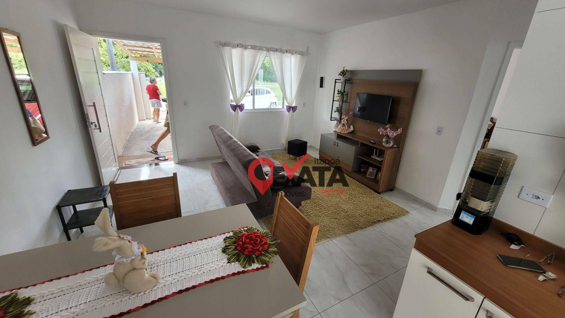 Casa à venda com 2 quartos, 55m² - Foto 4