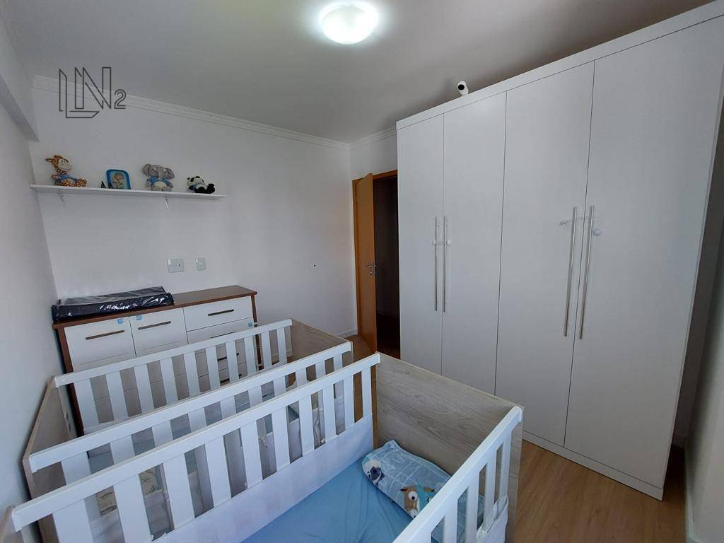 Apartamento à venda com 2 quartos, 76m² - Foto 17