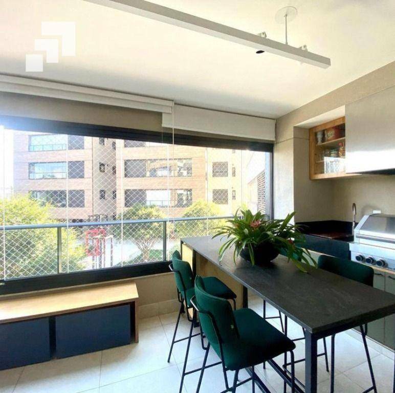 Apartamento à venda com 4 quartos, 145m² - Foto 2