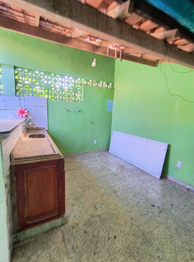 Casa à venda com 2 quartos, 360m² - Foto 6