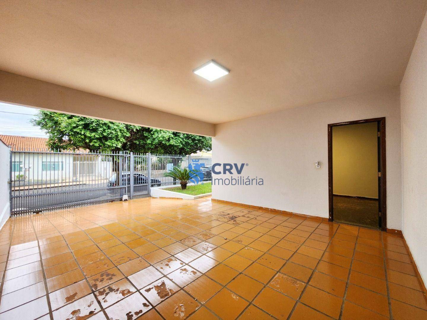 Casa para alugar com 3 quartos, 191m² - Foto 4