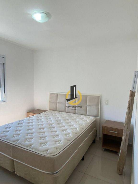 Apartamento para alugar com 3 quartos, 192m² - Foto 9