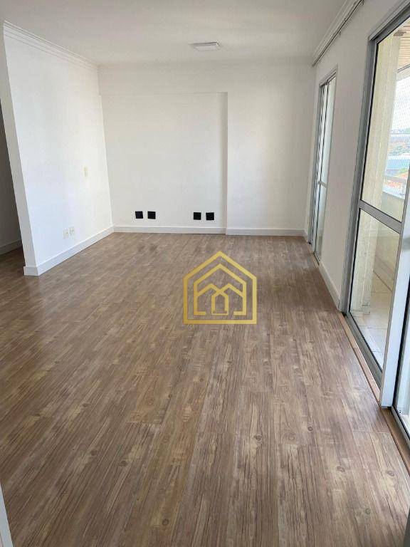 Apartamento à venda com 3 quartos, 128m² - Foto 2