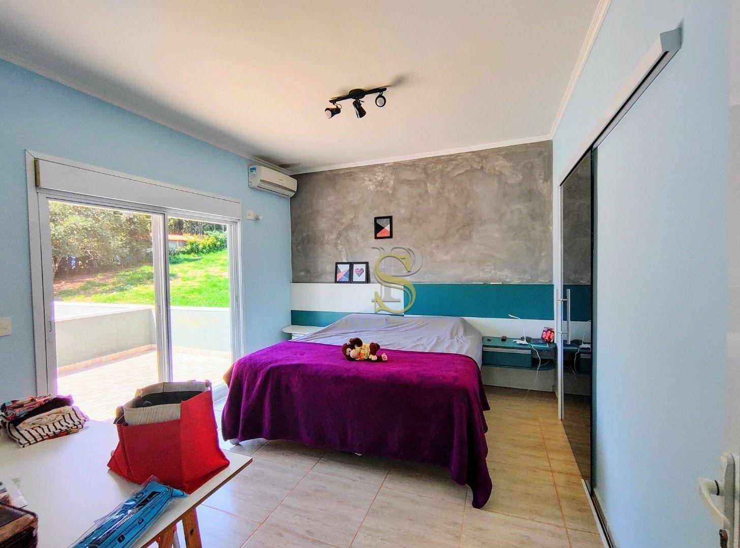 Chácara à venda com 4 quartos, 300m² - Foto 30