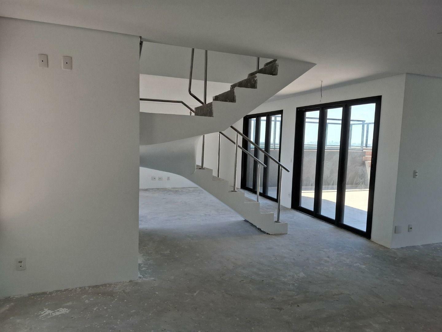 Apartamento à venda com 4 quartos, 252m² - Foto 2