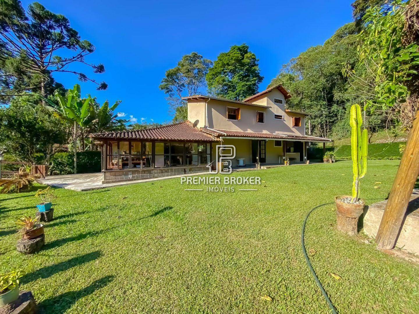 Casa de Condomínio à venda com 4 quartos, 200m² - Foto 1