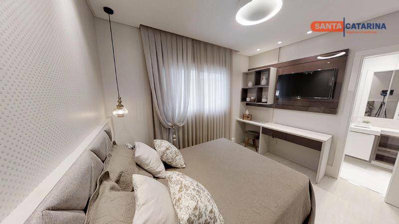 Apartamento à venda com 4 quartos, 237m² - Foto 23