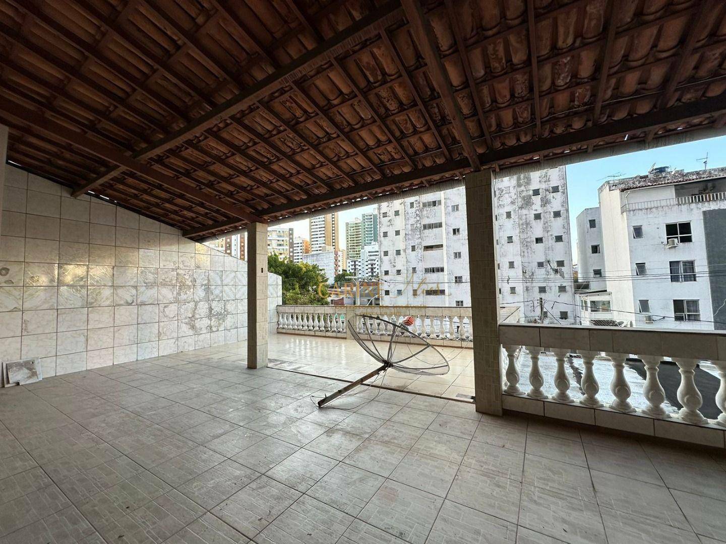 Casa para alugar com 2 quartos, 185m² - Foto 4