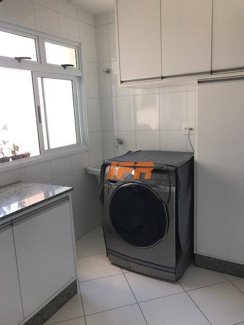 Apartamento à venda com 4 quartos, 134m² - Foto 10