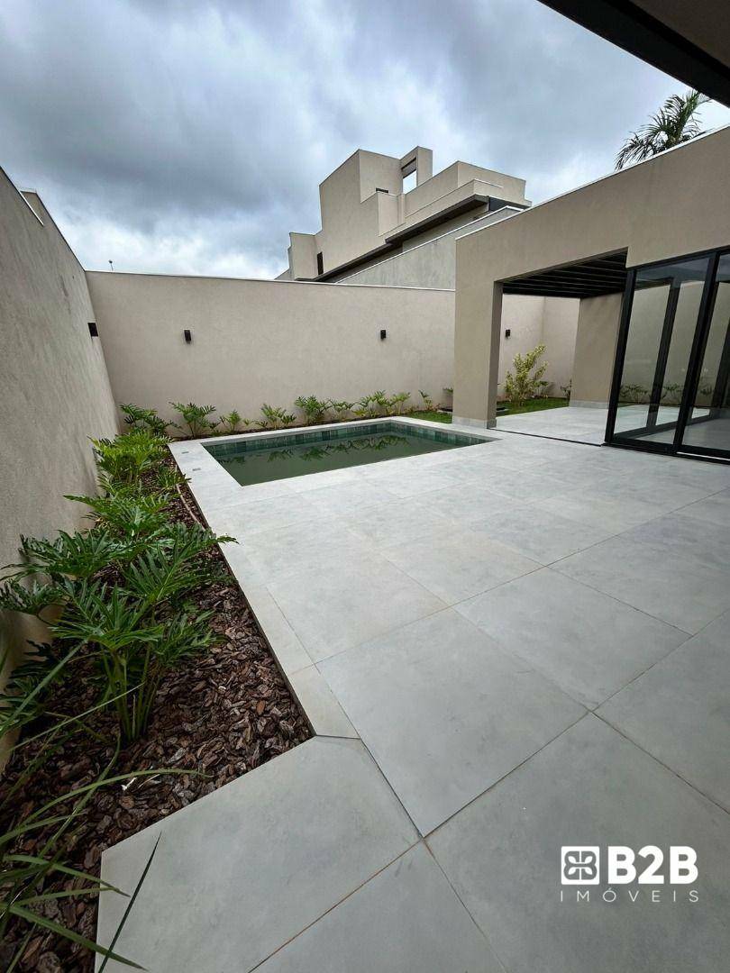 Casa de Condomínio à venda com 4 quartos, 231m² - Foto 24